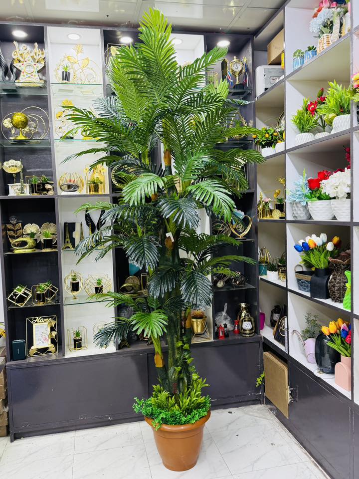 7 head bet tree 7 feet+ with luxurious planter and rubber grass setup