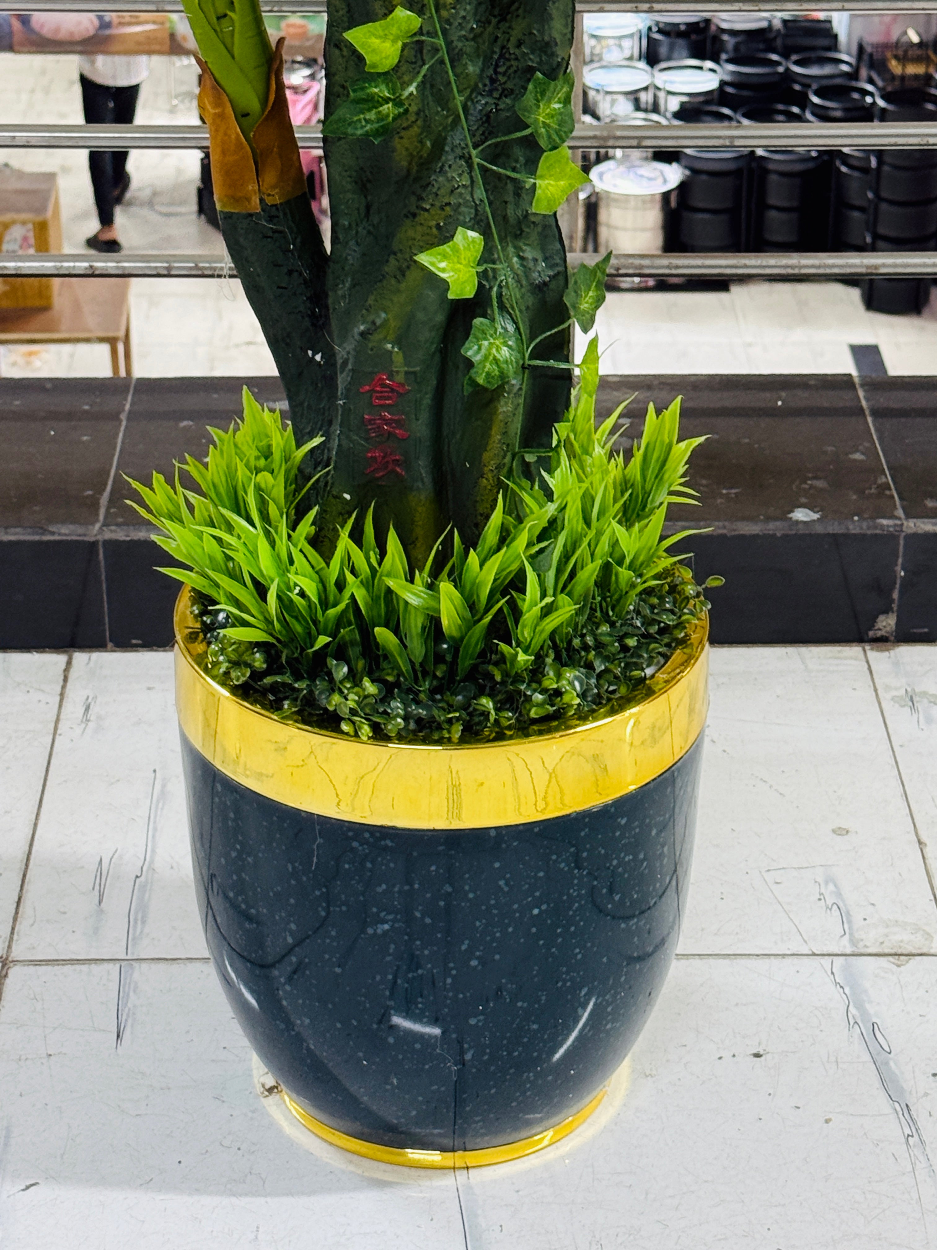 Chinese imported premium quality artificial 7 heads plumb Tree, with luxurious planter 🌱