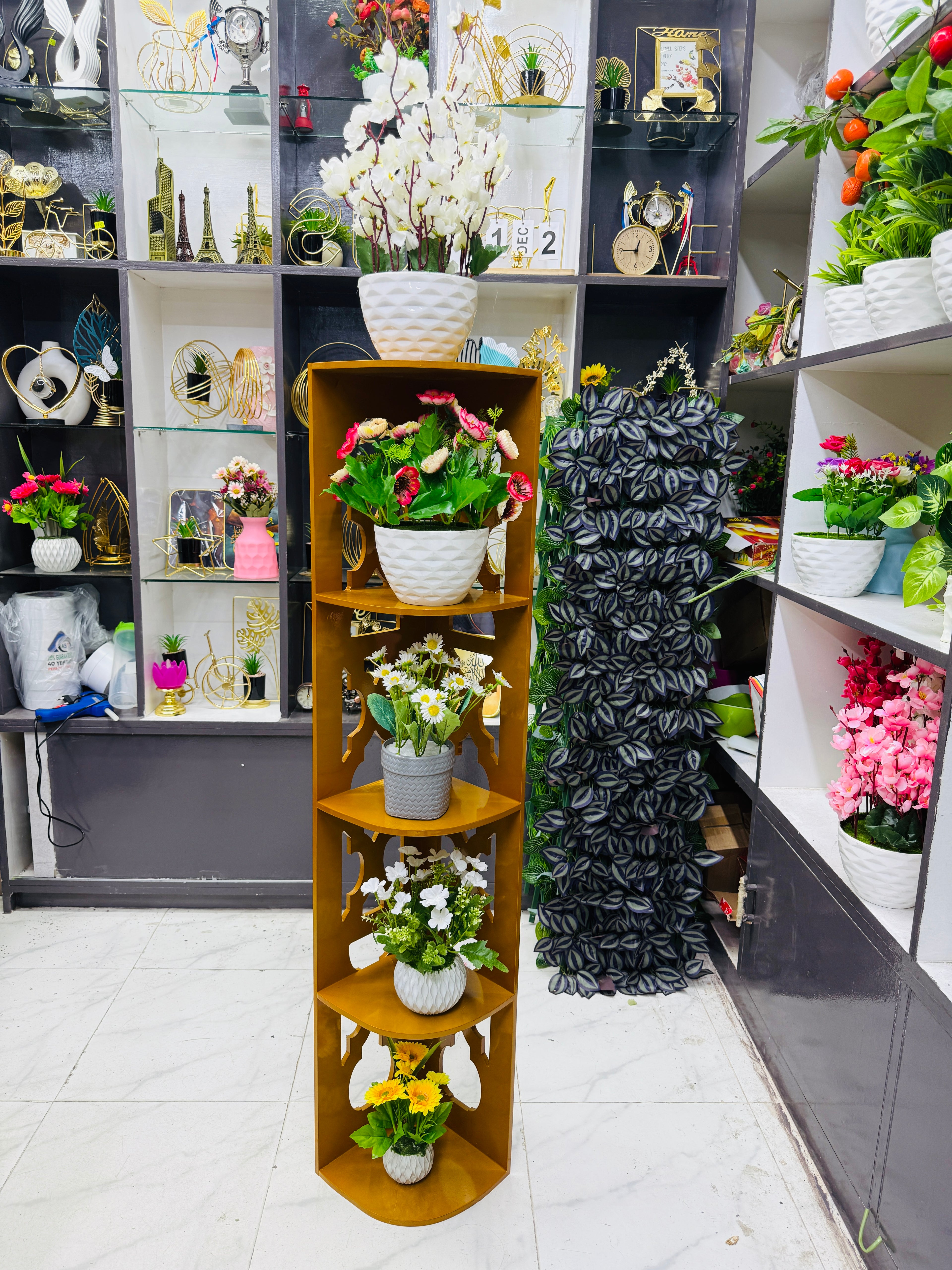 Mdf board Corner stand with luxurious chinese imported artificial Flowers comboo package set