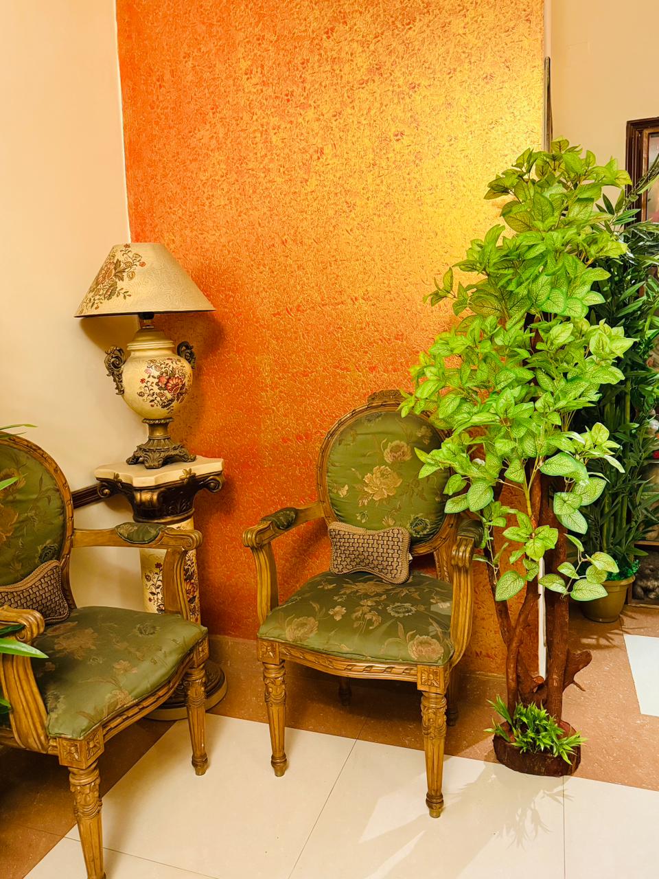 pata bahar Tree color available